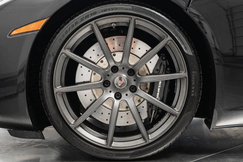 2013 McLaren MP4-12C Spider