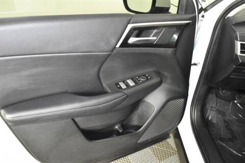 2024 Mitsubishi Outlander PHEV SE