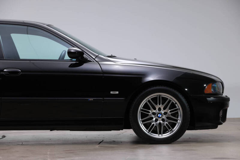2002 BMW M5