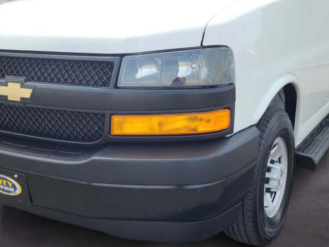 2023 Chevrolet Express LS 3500