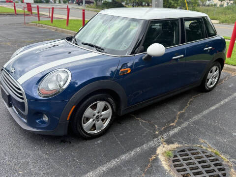 2017 MINI Hardtop 4 Door Cooper