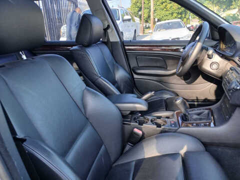 2004 BMW 3 Series 325i