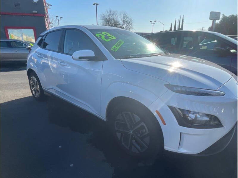 2023 Hyundai Kona Electric SE