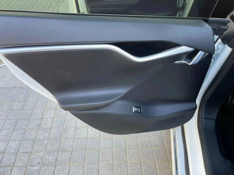 2018 Tesla Model S 75D