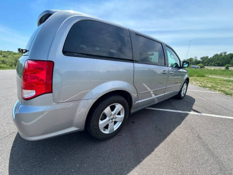 2013 Dodge Grand Caravan SE