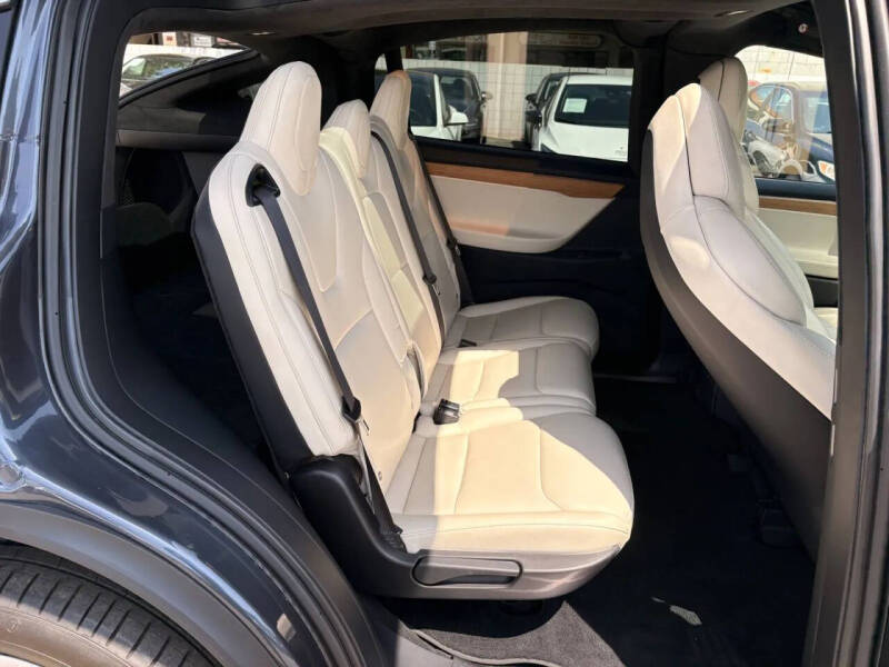 2019 Tesla Model X Long Range