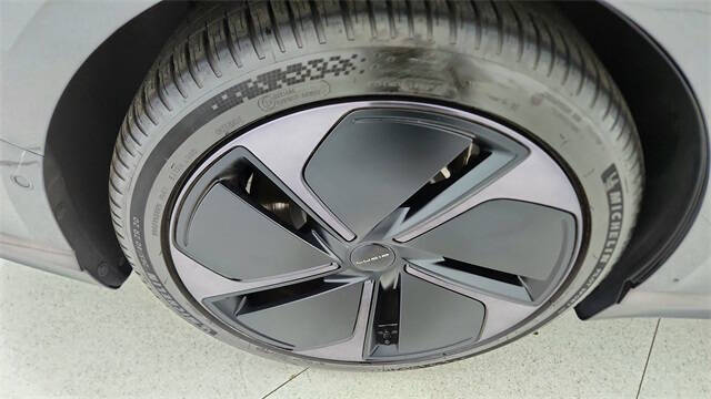 2024 Lucid Air Touring