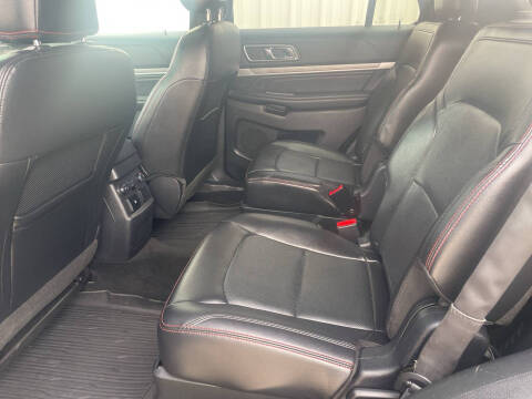 2017 Ford Explorer Sport