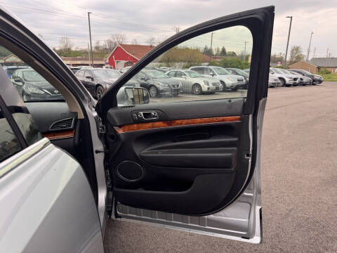 2019 Lincoln MKT Reserve