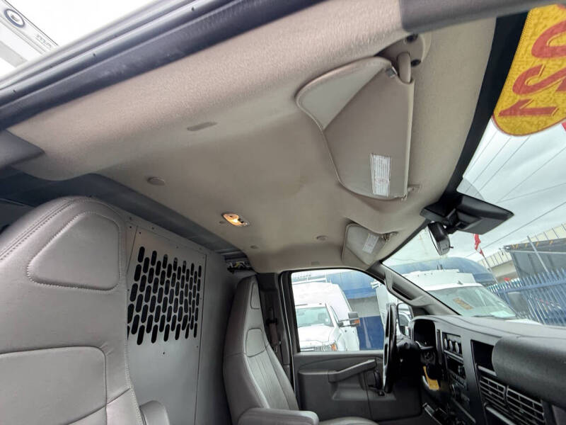 2021 Chevrolet Express 2500