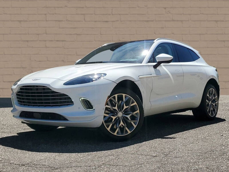 2022 Aston Martin DBX