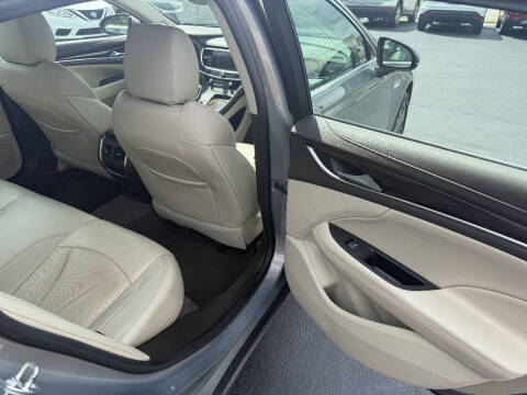 2017 Buick LaCrosse Essence