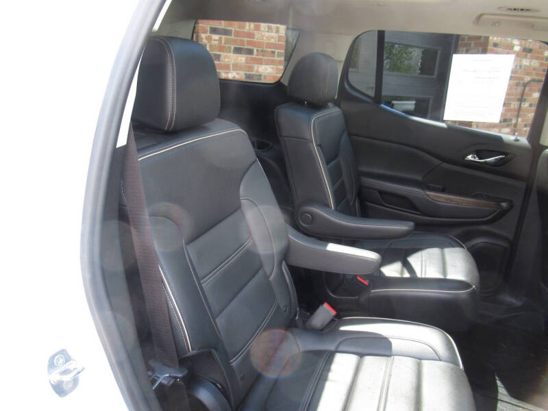 2022 GMC Acadia Denali