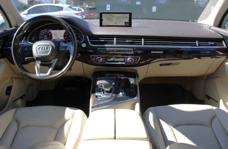 2017 Audi Q7 3.0T quattro Premium Plus