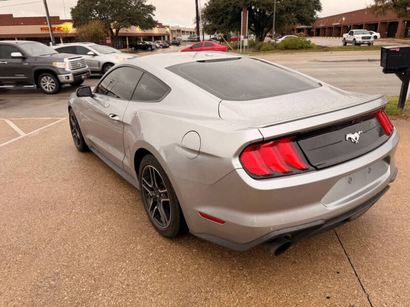 2020 Ford Mustang