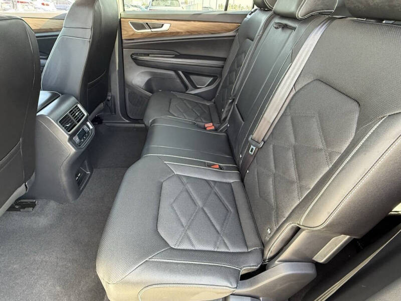 2026 Volkswagen Atlas SE