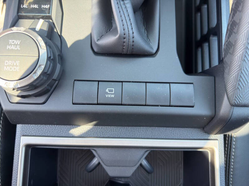 2026 Toyota 4Runner Limited HV