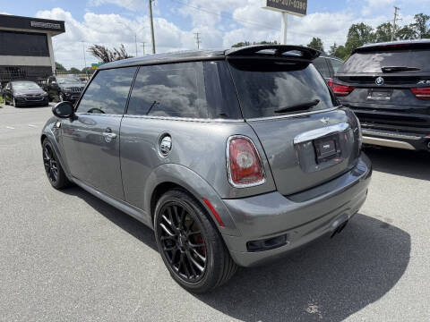 2010 MINI Cooper John Cooper Works