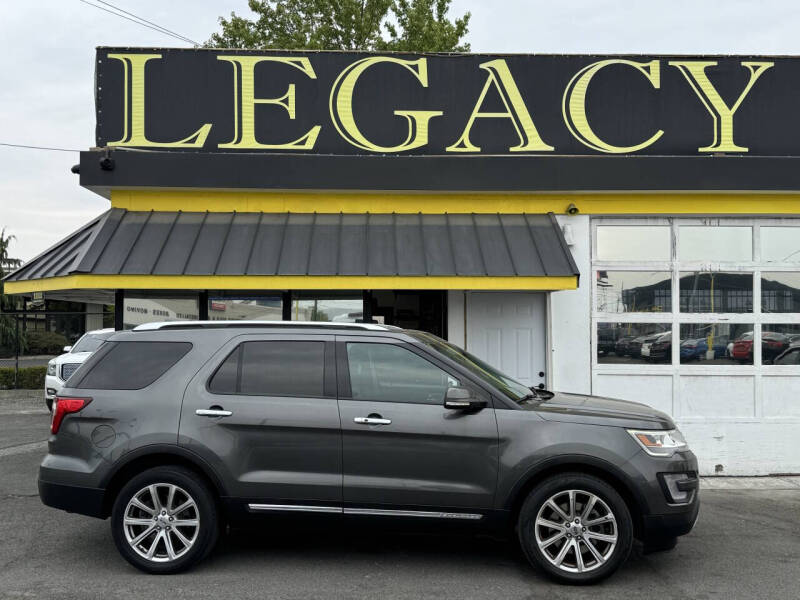 2017 Ford Explorer Limited's photo