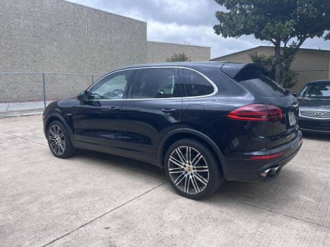2015 Porsche Cayenne S E-Hybrid