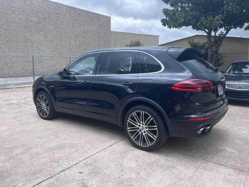 2015 Porsche Cayenne S E-Hybrid