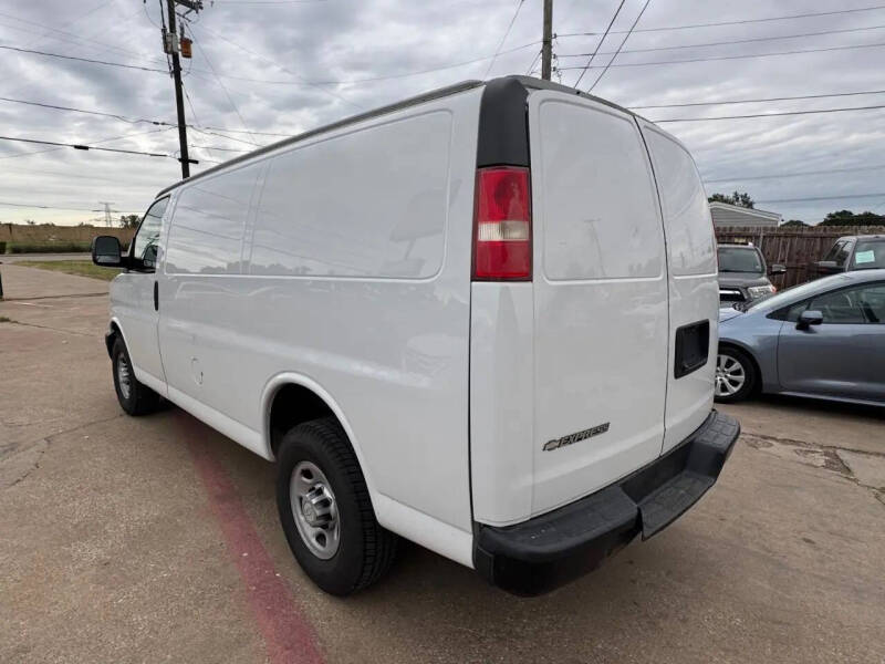 2017 Chevrolet Express 2500