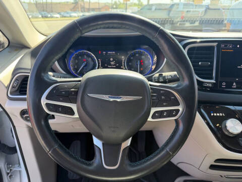 2021 Chrysler Pacifica Touring L