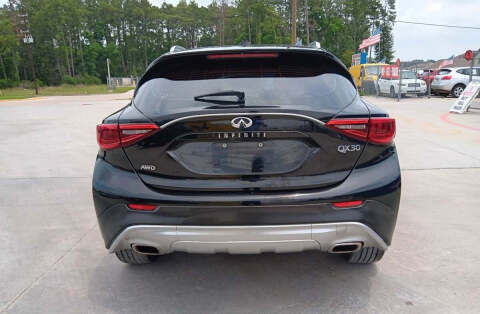 2017 Infiniti QX30 Luxury