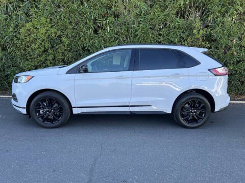 2022 Ford Edge SE