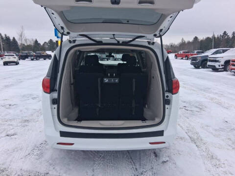 2021 Chrysler Voyager LX