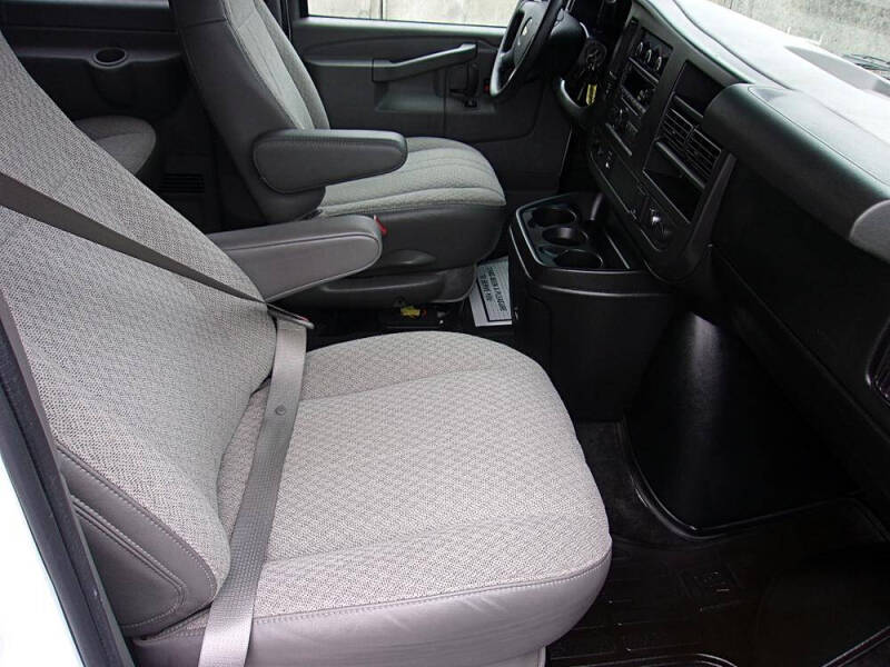 2016 Chevrolet Express LT 3500