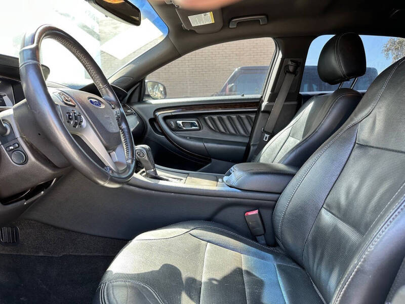 2015 Ford Taurus Limited