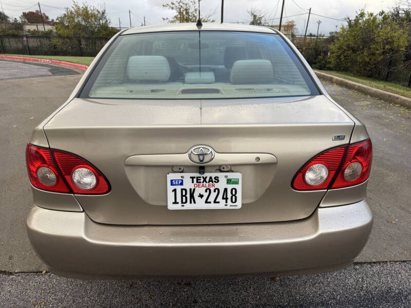 2005 Toyota Corolla LE