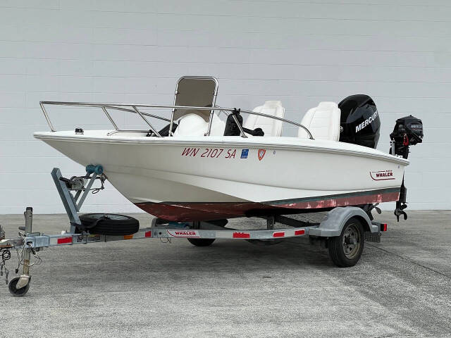 Boston Whaler 130 Super Sport Image