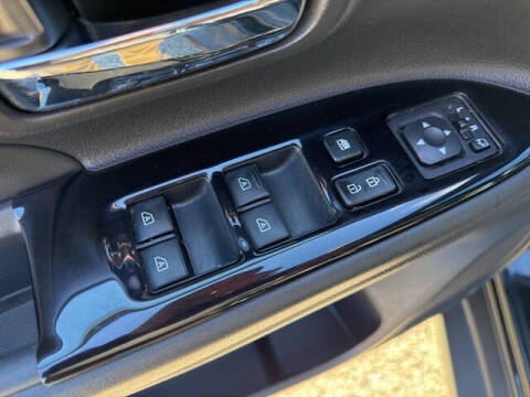 2020 Mitsubishi Outlander LE