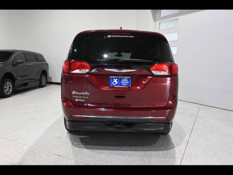 2018 Chrysler Pacifica Touring L