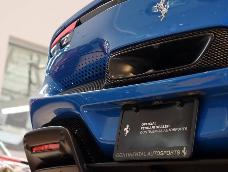 2024 Ferrari 296 GTS