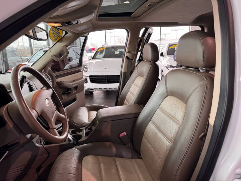 2005 Ford Explorer Eddie Bauer