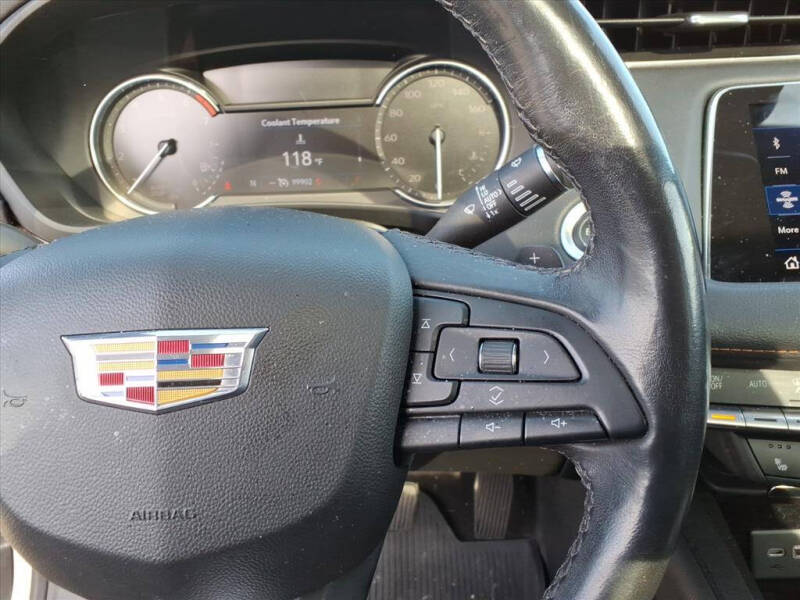 2019 Cadillac XT4 Premium Luxury