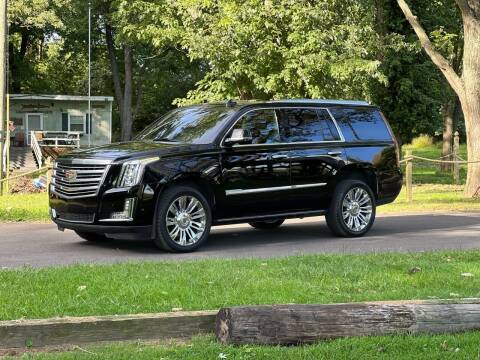 2017 Cadillac Escalade for sale at OVERDRIVE AUTO SALES, LLC. in Clarksville IN