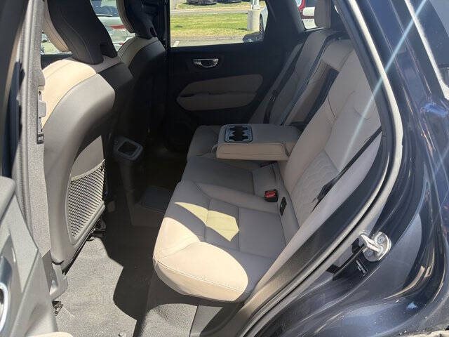 2026 Volvo XC60 T8 Plus