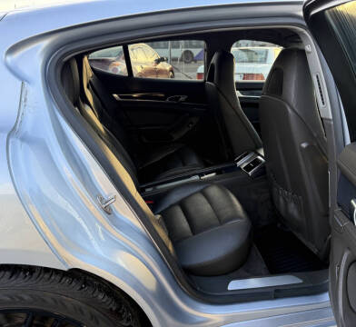 2014 Porsche Panamera 4
