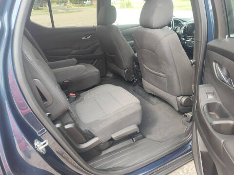 2022 Chevrolet Traverse LT Cloth