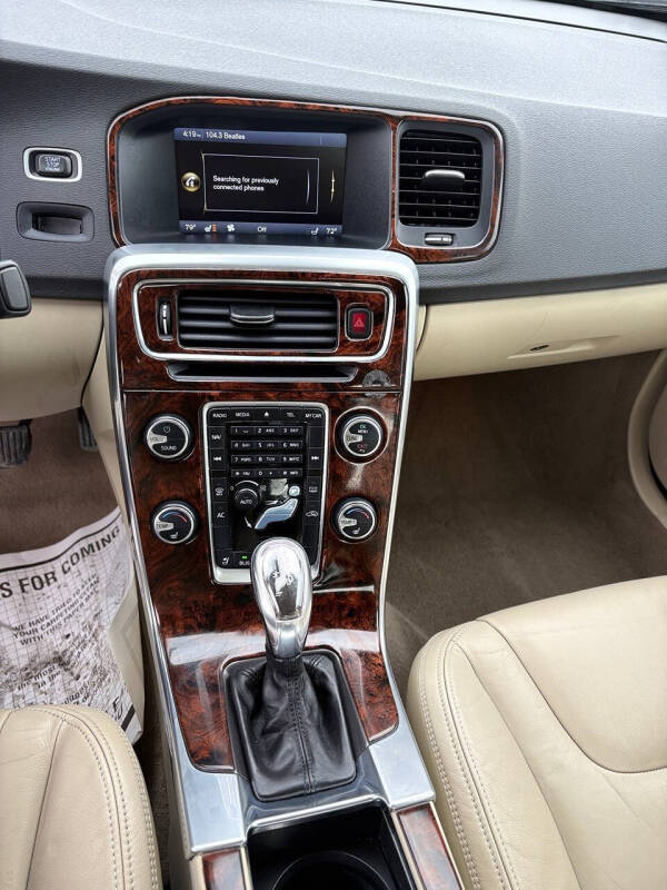 2013 Volvo S60 T5 Premier