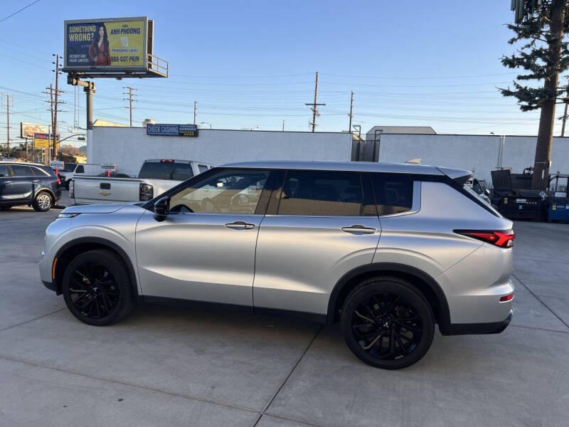 2022 Mitsubishi Outlander SE Launch Edition