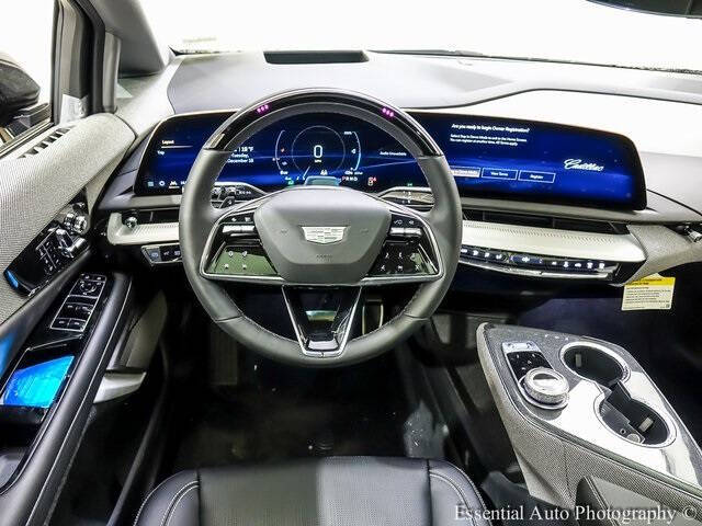 2026 Cadillac OPTIQ Premium Luxury