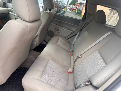 2007 Jeep Grand Cherokee Laredo