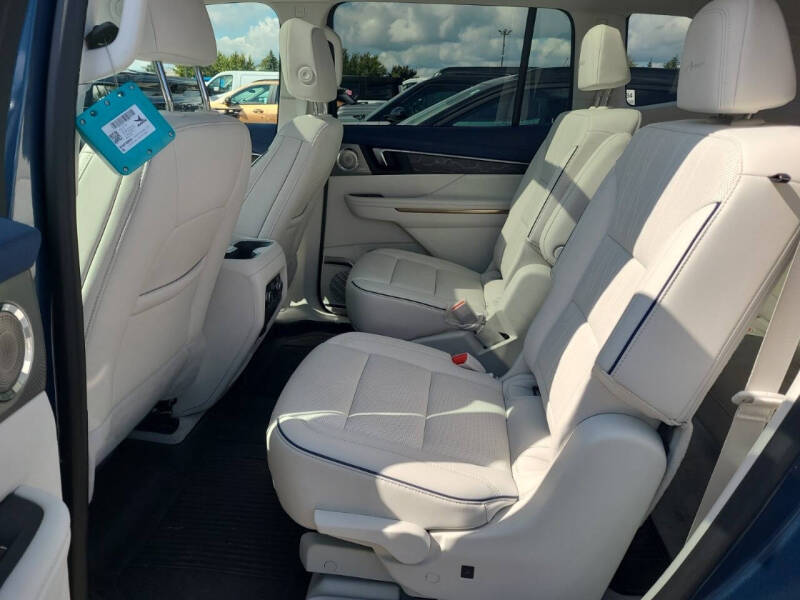 2025 Buick Enclave Avenir