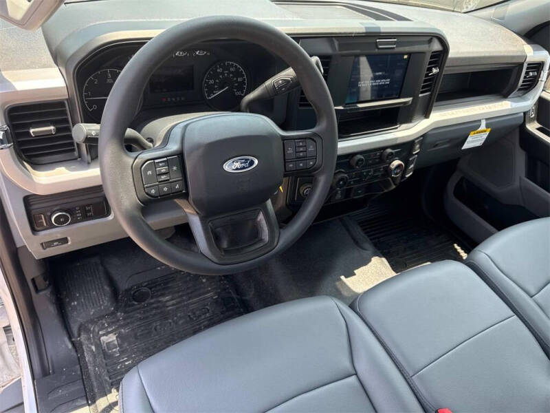 2025 Ford F-350 Super Duty XL