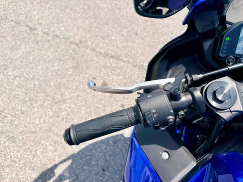 2024 Yamaha YZF-R3
